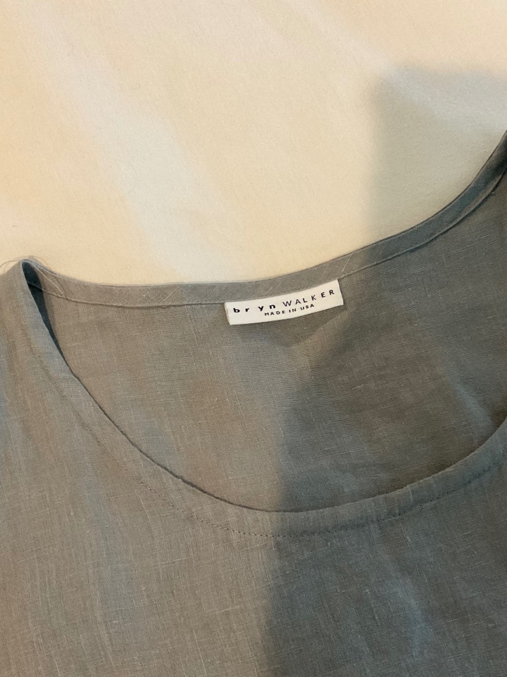 Bryn walker linen tunic..size small in grey taupe linen